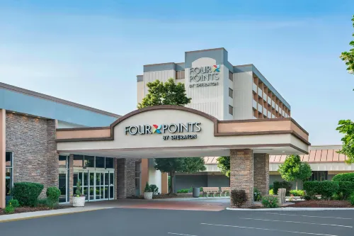 Four Points by Sheraton Chicago O'Hare Airport - 주차장