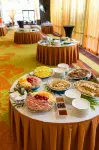 Courtyard by Marriott King Kamehameha's Kona Beach Hotel - breakfast