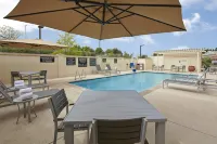 Hampton Inn & Suites Sacramento at Csus - 2-Star