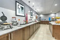 Hampton Inn & Suites Macon I-475 - 2-Star