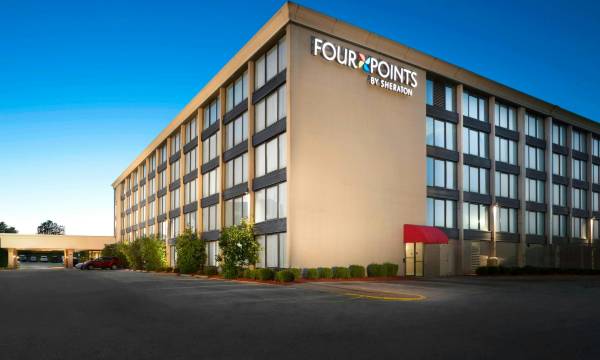 Four Points by Sheraton Kansas City Airport