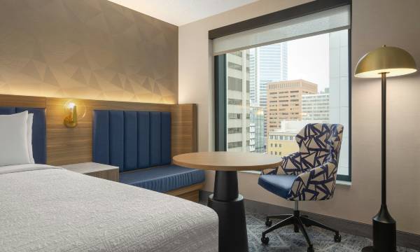 Hampton Inn By Hilton Calgary Downtown