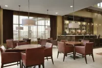 Embassy Suites by Hilton Akron Canton Airport - bar