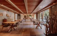 Au Charmant Petit Lac - Ecohotel Parc & Spa - Pools
