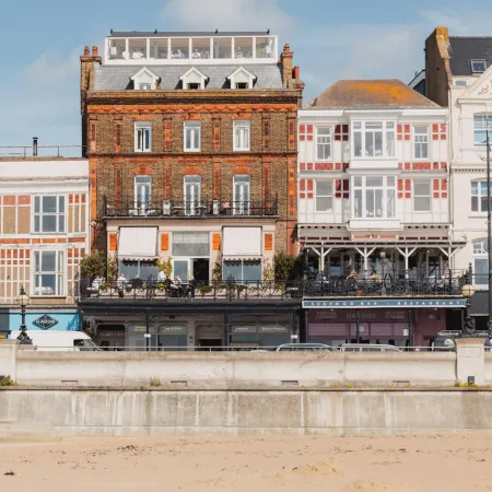 No 42 by GuestHouse, Margate