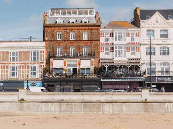 No 42 by GuestHouse, Margate