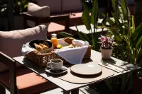 Cosmeen Lifestyle Boutique Stay - Morgenmad
