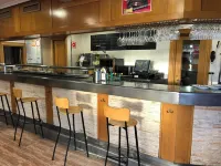 Hostal Restaurante Iruñako - 2-Star