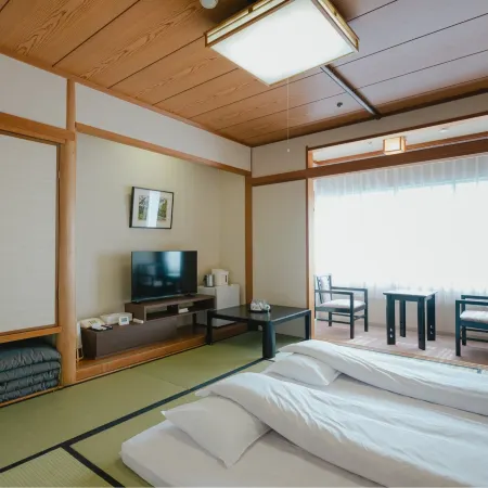 Tsuyama Kakuzan Hotel