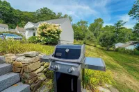 Peaceful Waterfront Apt w/ Deck, 22 Mi to Portland - Kitchens