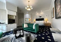 The Sterling Hotel - parcheggio