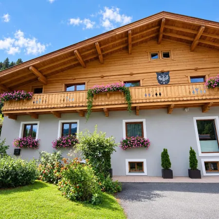 Cozy Apartment in Kitzbuhel Near Ski Area