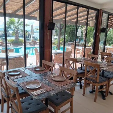 Phellos Suites Boutique Hotel