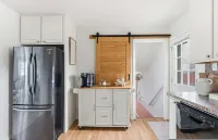 Cape May Escape Sleeps 10 Tiki Bar Grill - Wifi