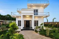 ELIVAAS JP Farm Stay 5BHK Villa With Bar - Private Pool