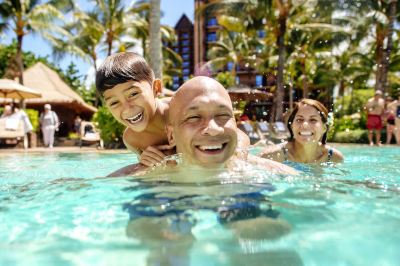 屋外プール アウラニ ディズニー リゾート&スパの写真