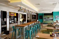 Perth City Centre Hotels in Скон