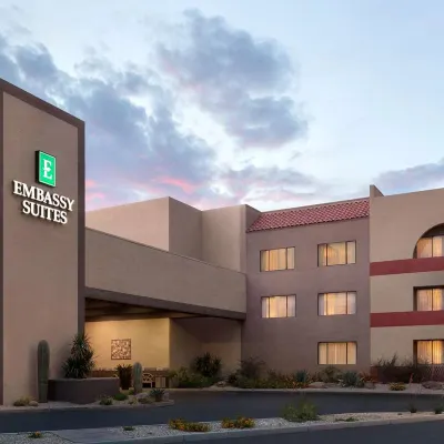 Embassy Suites by Hilton Phoenix Tempe Hoteles cerca de Zoológico de Phoenix