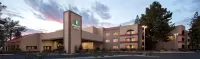 Embassy Suites by Hilton Phoenix Tempe Hotels near ASU University Housing