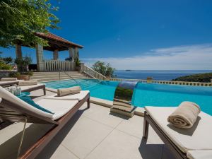 Mediterranean Villa with Astonishing View over the Adriatic Sea and Private Pool