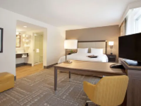 Hampton Inn & Suites Minneapolis/Downtown Hotels in Minneapolis