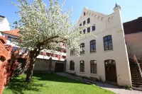 Hotel Denkmal 13 Wismar Hotels in Wismar