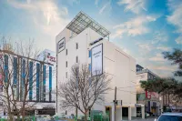 Pyeongtaek City Hall No. 25 Hotels near MOLY