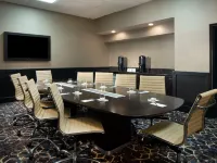 Embassy Suites by Hilton Houston Near the Galleria Các khách sạn gần Công viên Water Wall