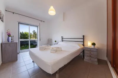 A39 - Vista Mar Apartment in Praia da Rocha Hotels in Портімау