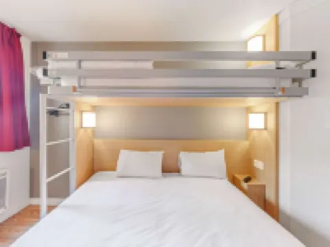 Kyriad Direct Annemasse - Genève Hotels in Gaillard