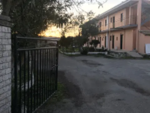 Banos Apartment with 2 Rooms and Swimming Pool Hotels in Roda