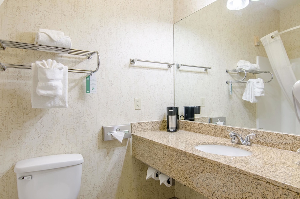 Quality Inn Junction City - Near Fort Riley