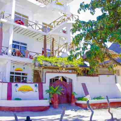 Room V: Beach Front Sea View 2nd Flat 2-4 Guests Rooms