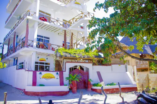 Room Nas: Right Side Sea View 2nd Flat with 2 Guests