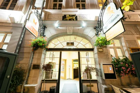 Askania Hotel & Brauhaus Отели в г. Зальцланд