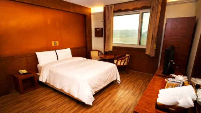 Winners Tourist Hotel Отели рядом с достопримечательностью «Бич- урваньский»