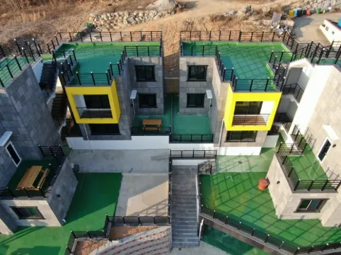 Changwon Byeolbitpumeun Bada Pension