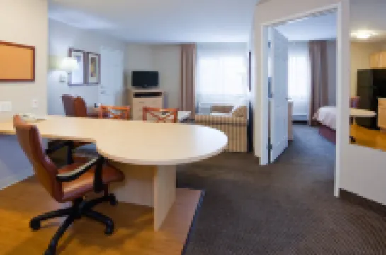 Candlewood Suites MILWAUKEE BROWN DEER by IHG Hotels in Brown Deer