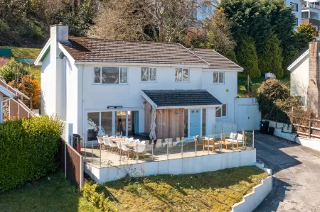 Am Byth - Spectacular Sea Views and Hot Tub