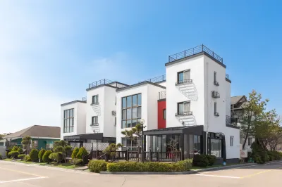 Daebudo Mahanaim Pension Hotels near 365 대부도 캠핑시티