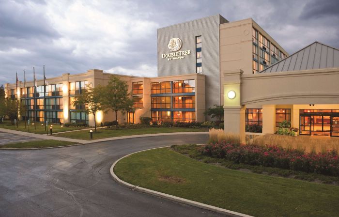 DoubleTree by Hilton Hotel Chicago - Arlington Heights