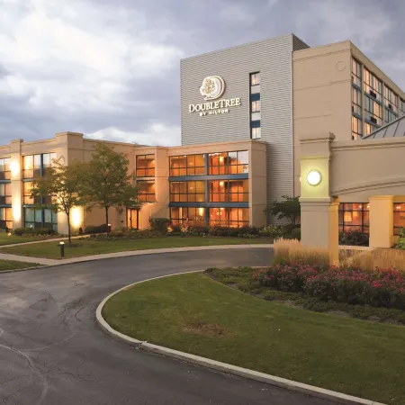 DoubleTree by Hilton Hotel Chicago - Arlington Heights