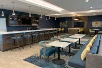 La Quinta Inn & Suites by Wyndham Round Rock Near Kalahari - Quầy bar