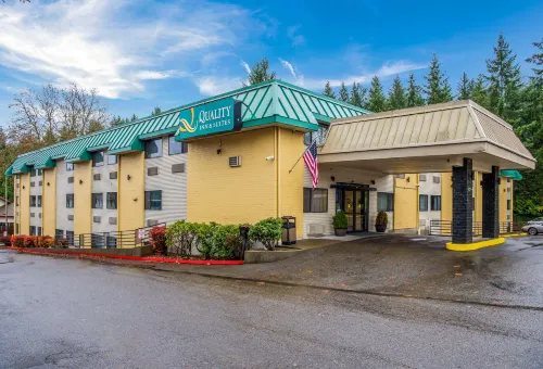 Quality Inn & Suites Lacey Olympia Hotels in Lacey