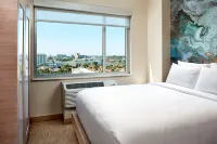 Cambria Hotel & Suites Anaheim Resort Area Các khách sạn gần Anaheim Convention Center