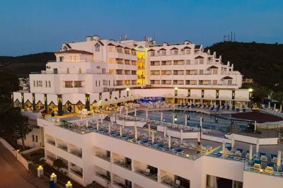 Roseıra Beach Resort Hotels near İsmail Yiğit Spor Tesisi