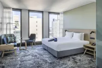 Holiday Inn Express Auckland City Centre Hotels near The University of Auckland