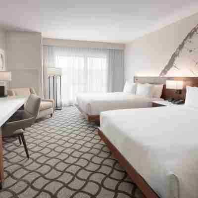 Marriott Dallas Allen Hotel & Convention Center Rooms