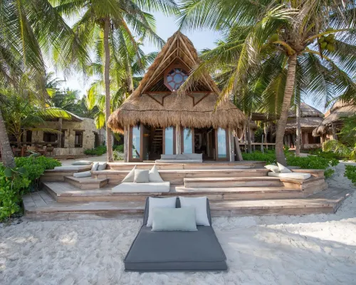 Delek Tulum Hotels near Cesiak