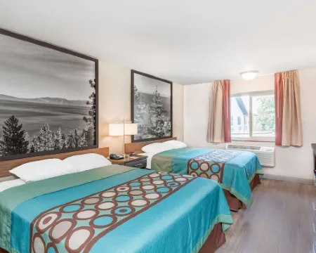 雷丁速8酒店 雷丁酒店